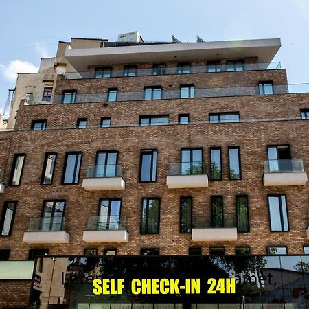 Cm111Apparthotel Bucarest Esterno foto