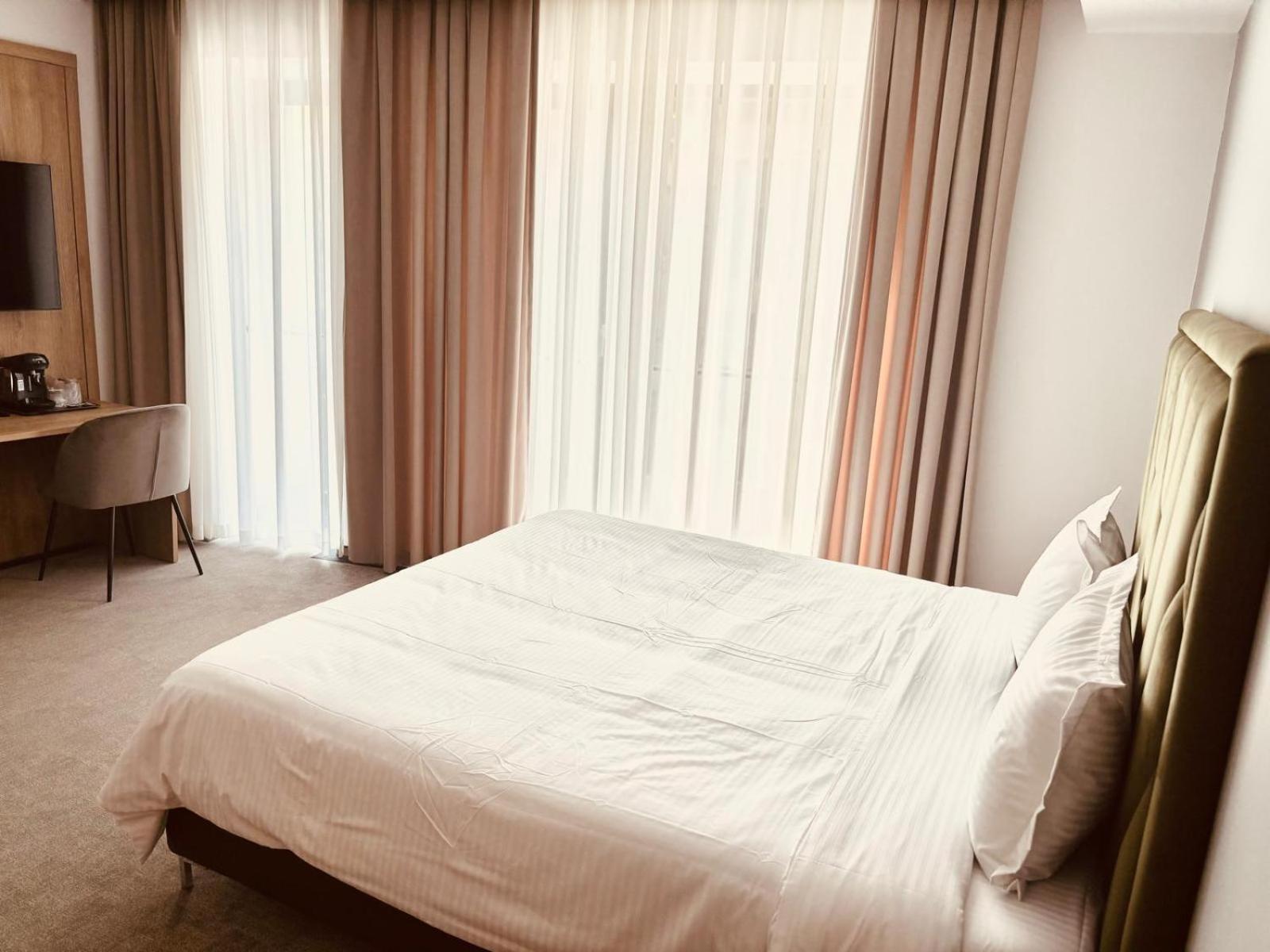 Cm111Apparthotel Bucarest Esterno foto