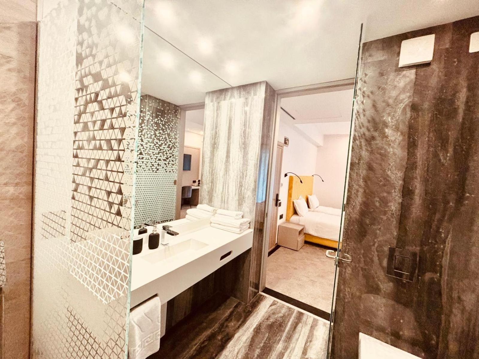 Cm111Apparthotel Bucarest Esterno foto